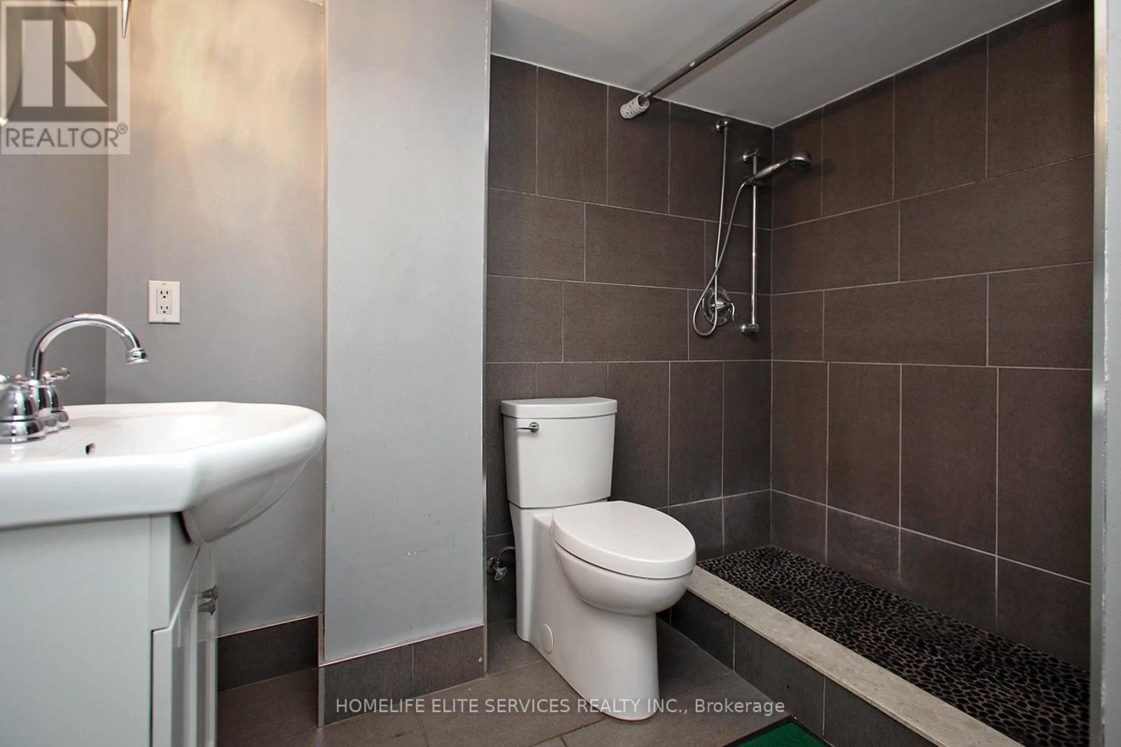 58 Hearne Crescent, Ajax, ON - Indoor Photo Showing Bathroom