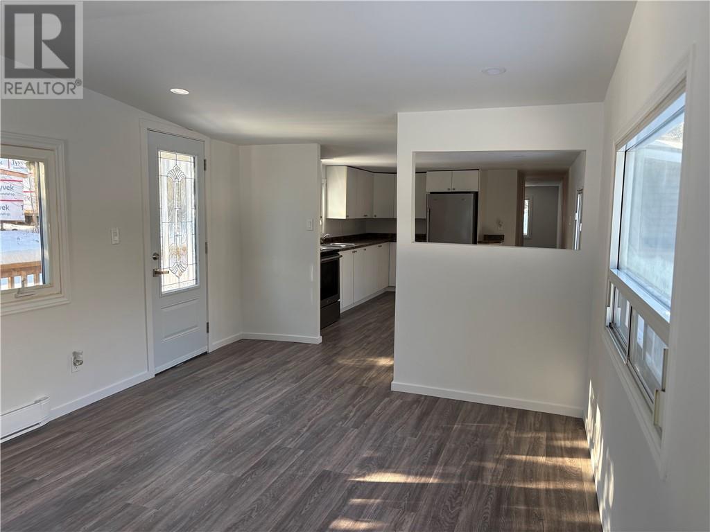 177 Park Drive Unit# 20, Wahnapitae, ON - Indoor Photo Showing Other Room