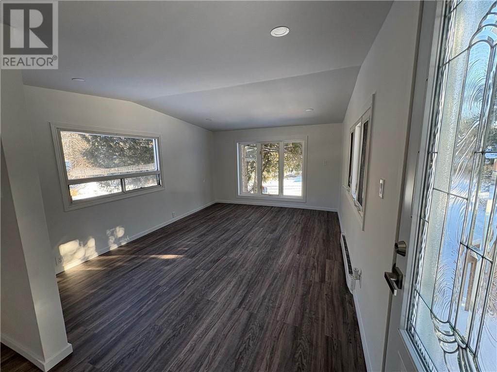 177 Park Drive Unit# 20, Wahnapitae, ON - Indoor Photo Showing Other Room