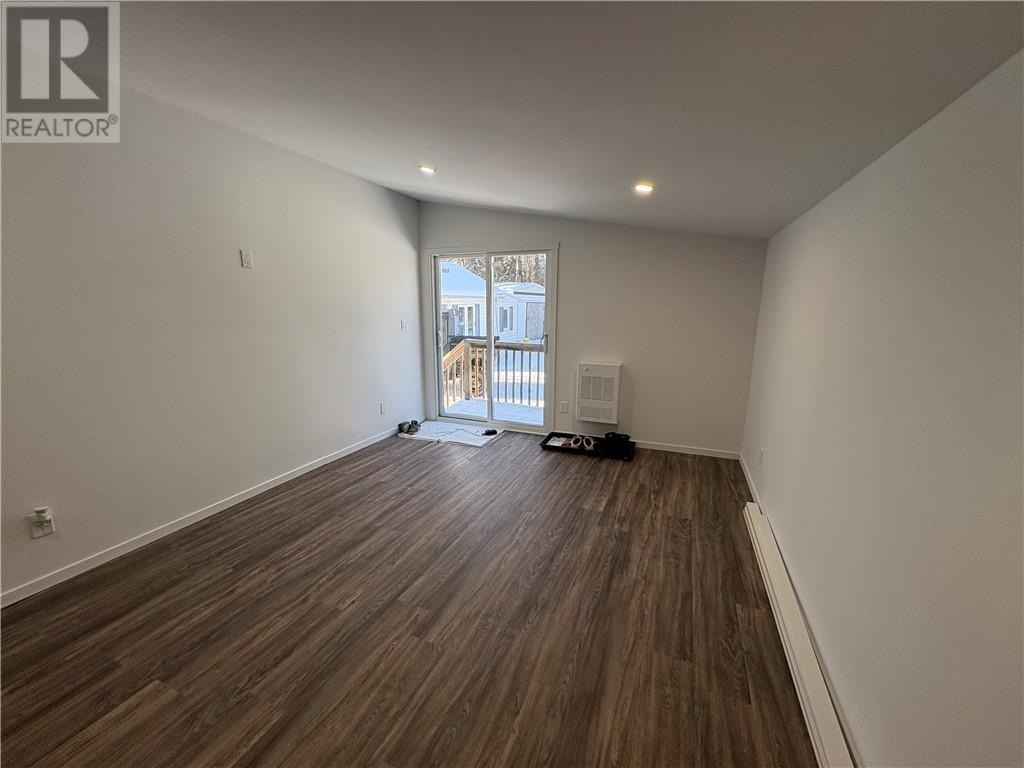 177 Park Drive Unit# 20, Wahnapitae, ON - Indoor Photo Showing Other Room