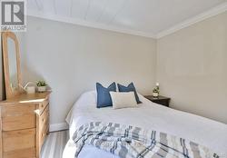 Spacious & bright primary bedroom -