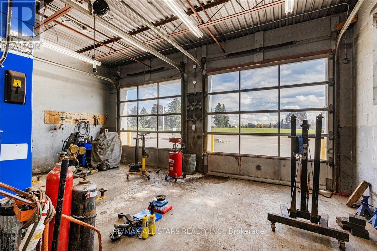 14806 Woodbine Avenue, Whitchurch-Stouffville, ON