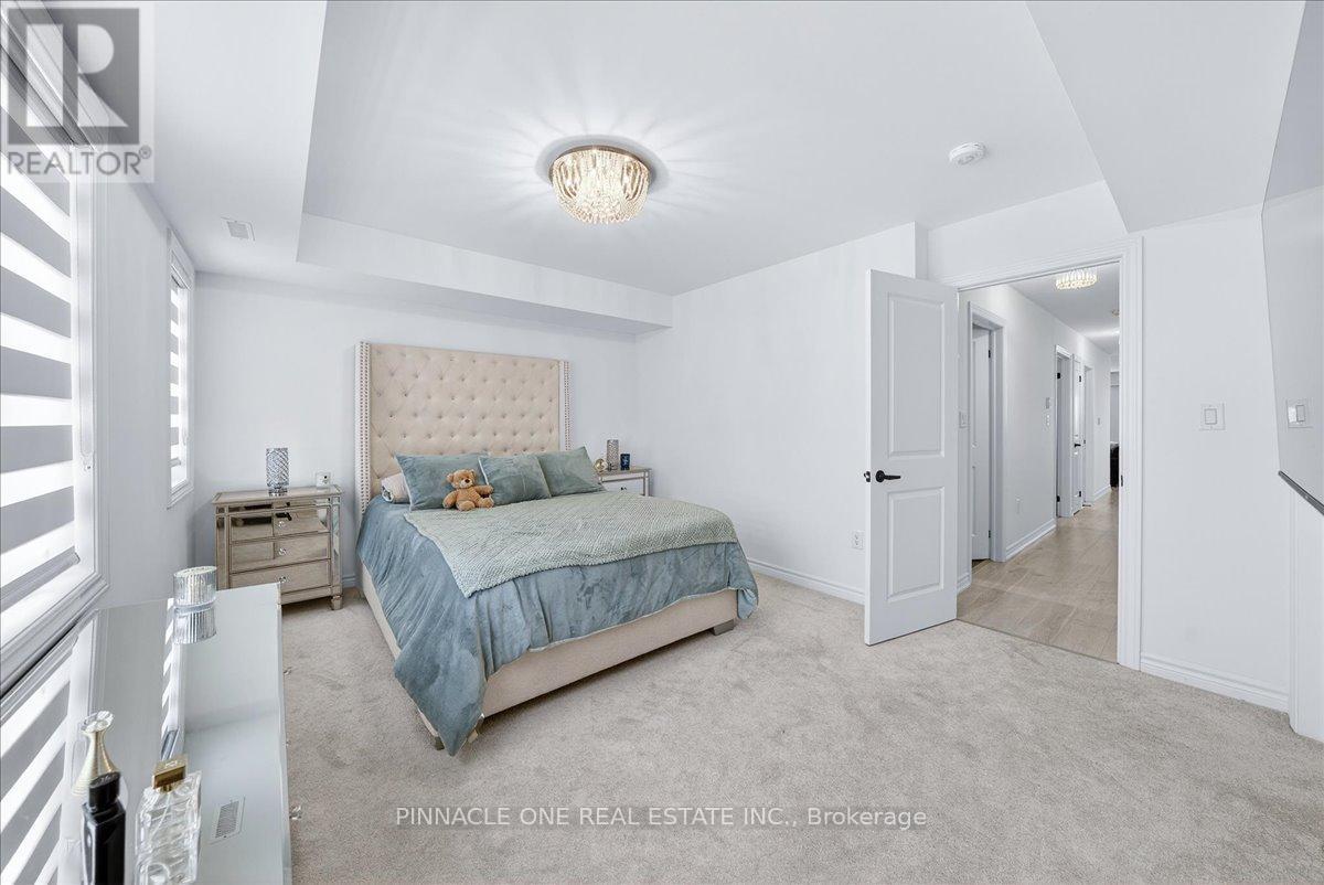 4 - 41 Pumpkin Corner Crescent, Barrie, ON - Indoor Photo Showing Bedroom