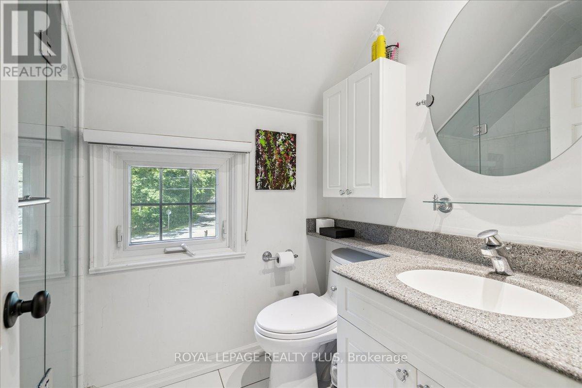 1258 Ravine Drive, Mississauga, ON - Indoor Photo Showing Bathroom