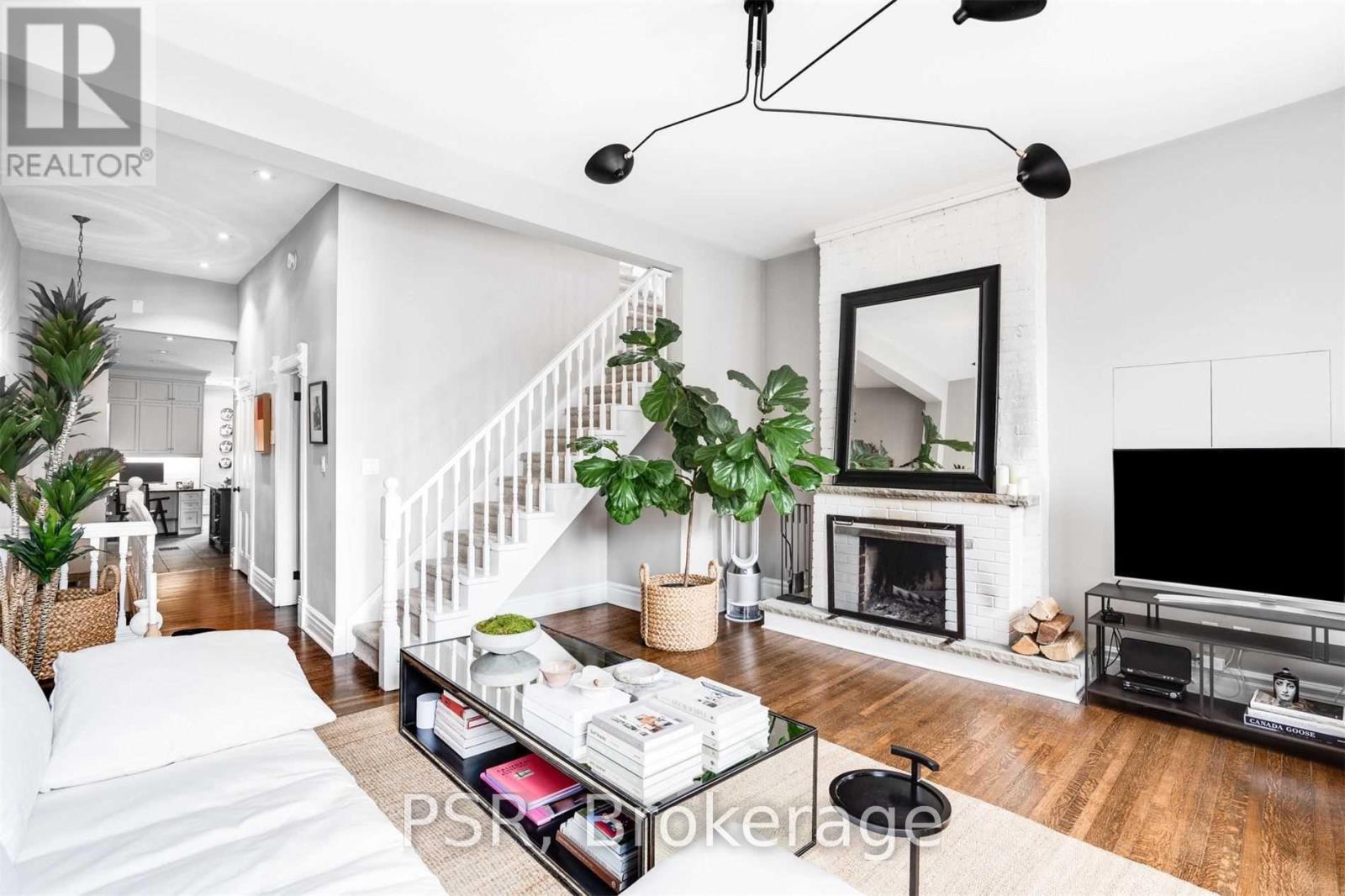 2 - 151 Robert Street, Toronto, ON - Indoor Photo Showing Living Room With Fireplace
