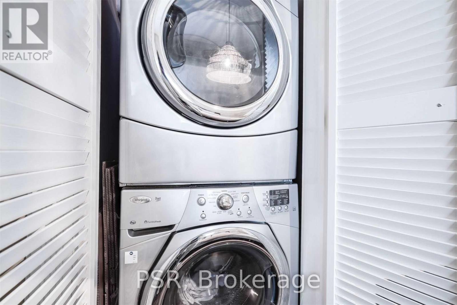 2 - 151 Robert Street, Toronto, ON - Indoor Photo Showing Laundry Room