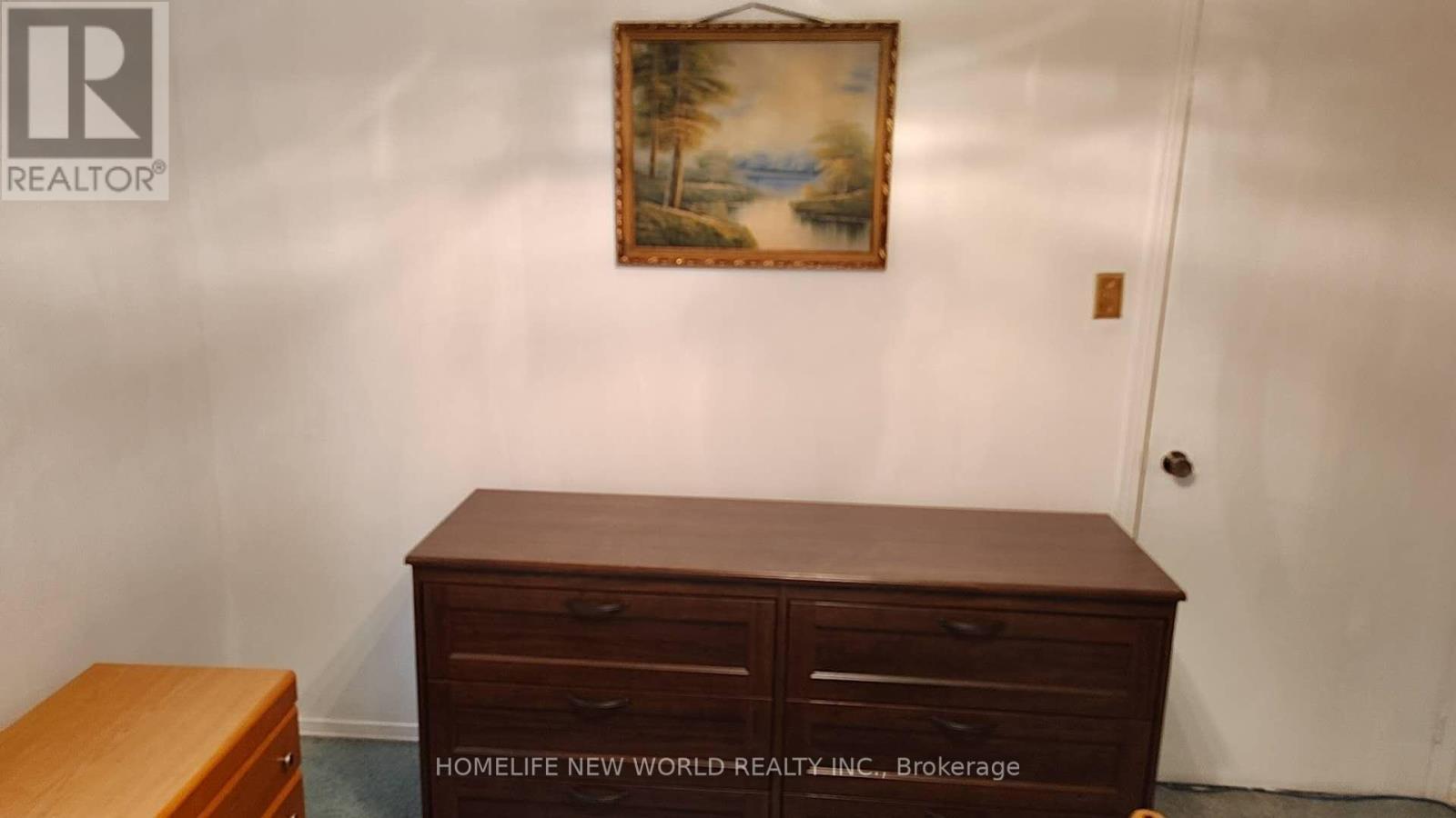 Main Floor - 3050 Olympus Mews, Mississauga, ON - Indoor Photo Showing Other Room