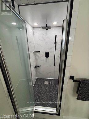 2 - 4 Bankfield Crescent, Hamilton, ON - Indoor Photo Showing Bathroom