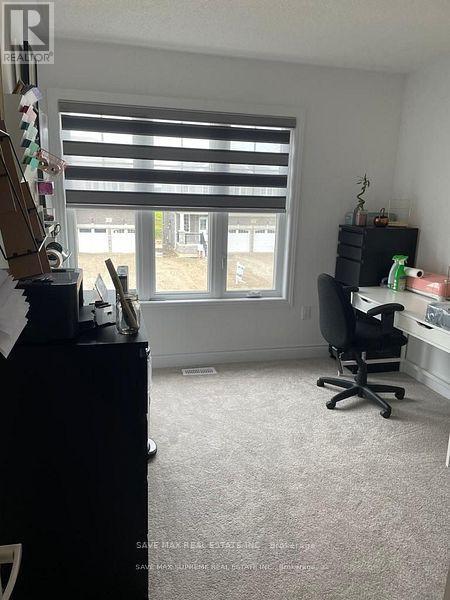 15 Mackenzie Street, Southgate, ON - Indoor Photo Showing Other Room
