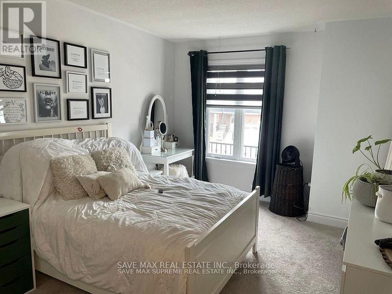 15 Mackenzie Street, Southgate, ON - Indoor Photo Showing Bedroom