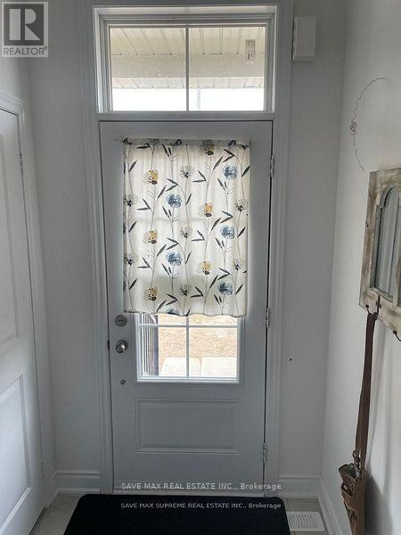 15 Mackenzie Street, Southgate, ON - Indoor Photo Showing Other Room