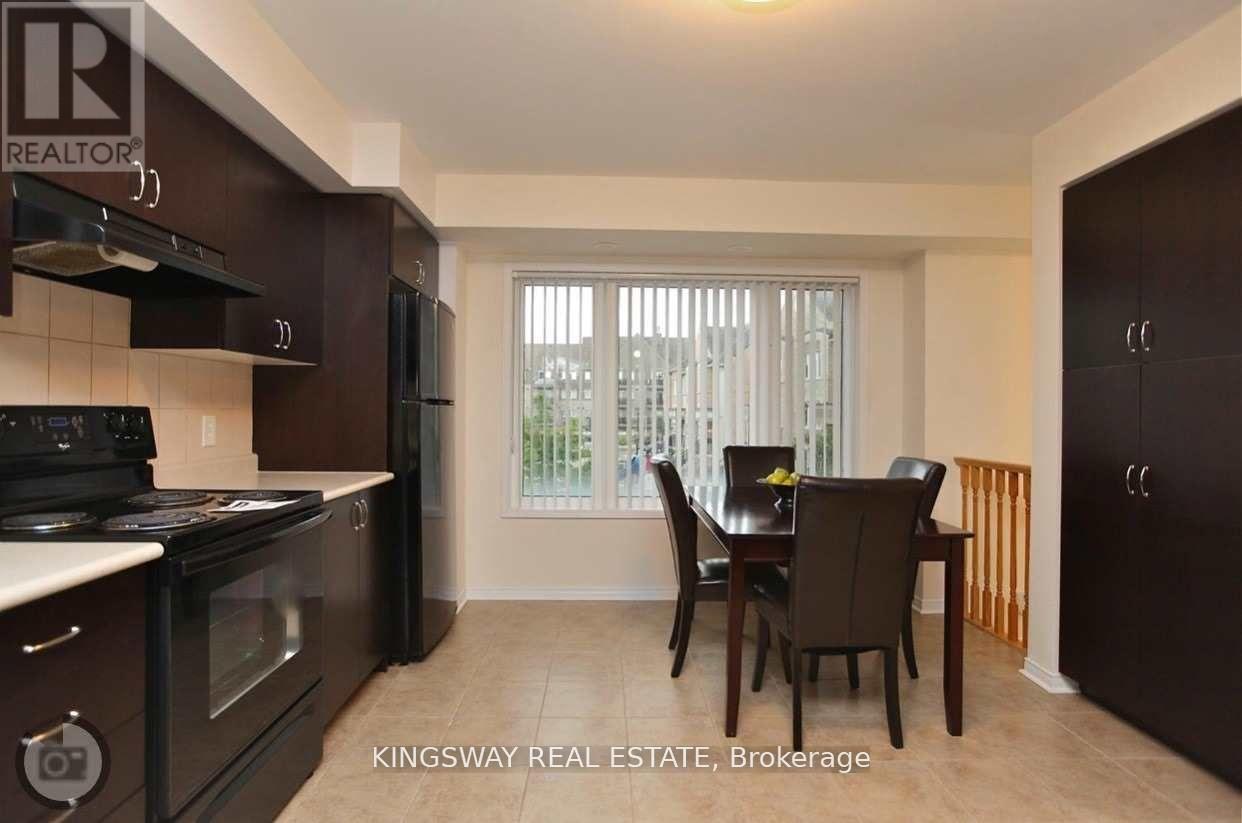 63 - 3050 Erin Centre Boulevard, Mississauga, ON - Indoor Photo Showing Kitchen