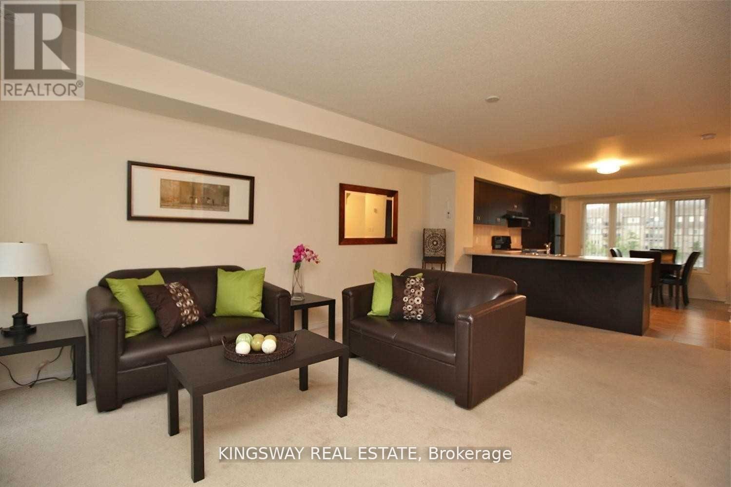 63 - 3050 Erin Centre Boulevard, Mississauga, ON - Indoor