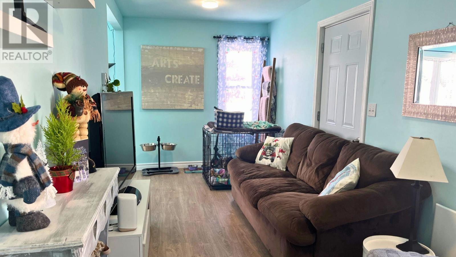 17 Third Ave, Wawa, ON - Indoor