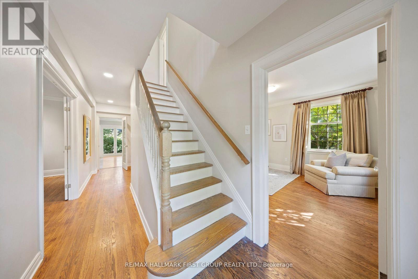 257 Roseland Crescent, Burlington, ON - Indoor Photo Showing Other Room