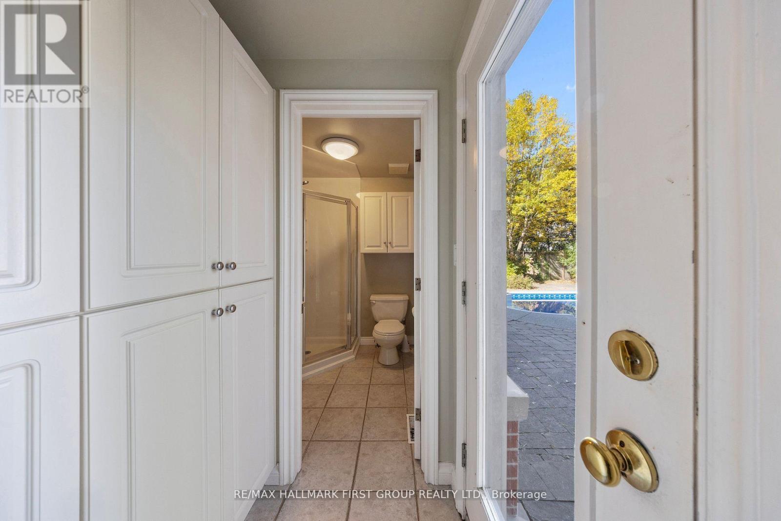 257 Roseland Crescent, Burlington, ON - Indoor Photo Showing Other Room