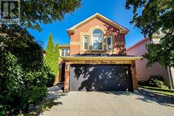 2095 GRAND RAVINE DRIVE Oakville, ON L6H 6B5