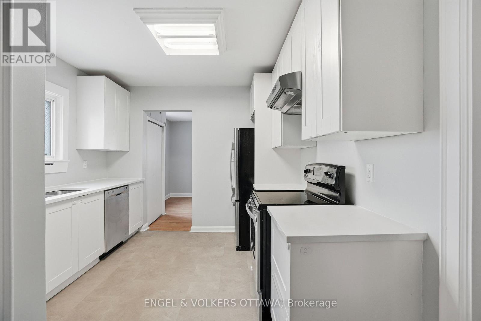 153 Hickory Street, Ottawa, ON - Indoor Photo Showing Kitchen