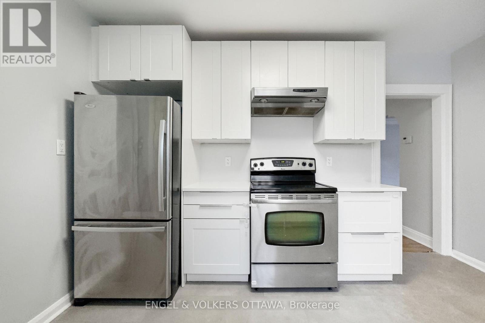 153 Hickory Street, Ottawa, ON - Indoor Photo Showing Kitchen With Stainless Steel Kitchen