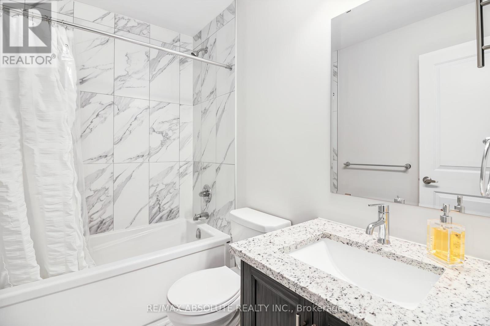 184 Hooper Street, Carleton Place, ON - Indoor Photo Showing Bathroom