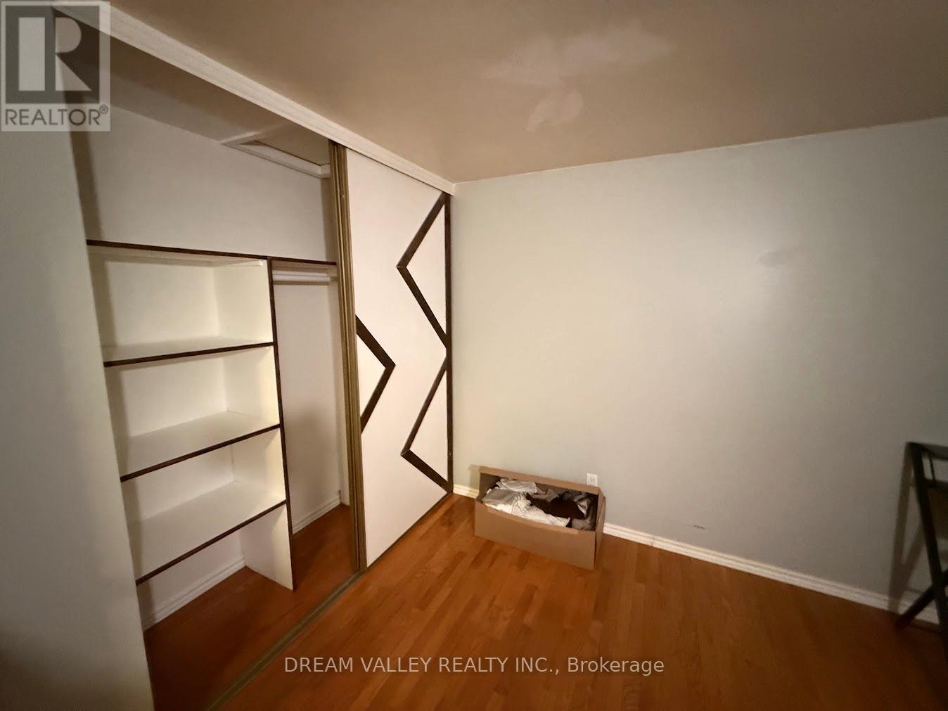 3563 Autumnleaf Crescent, Mississauga, ON - Indoor Photo Showing Other Room