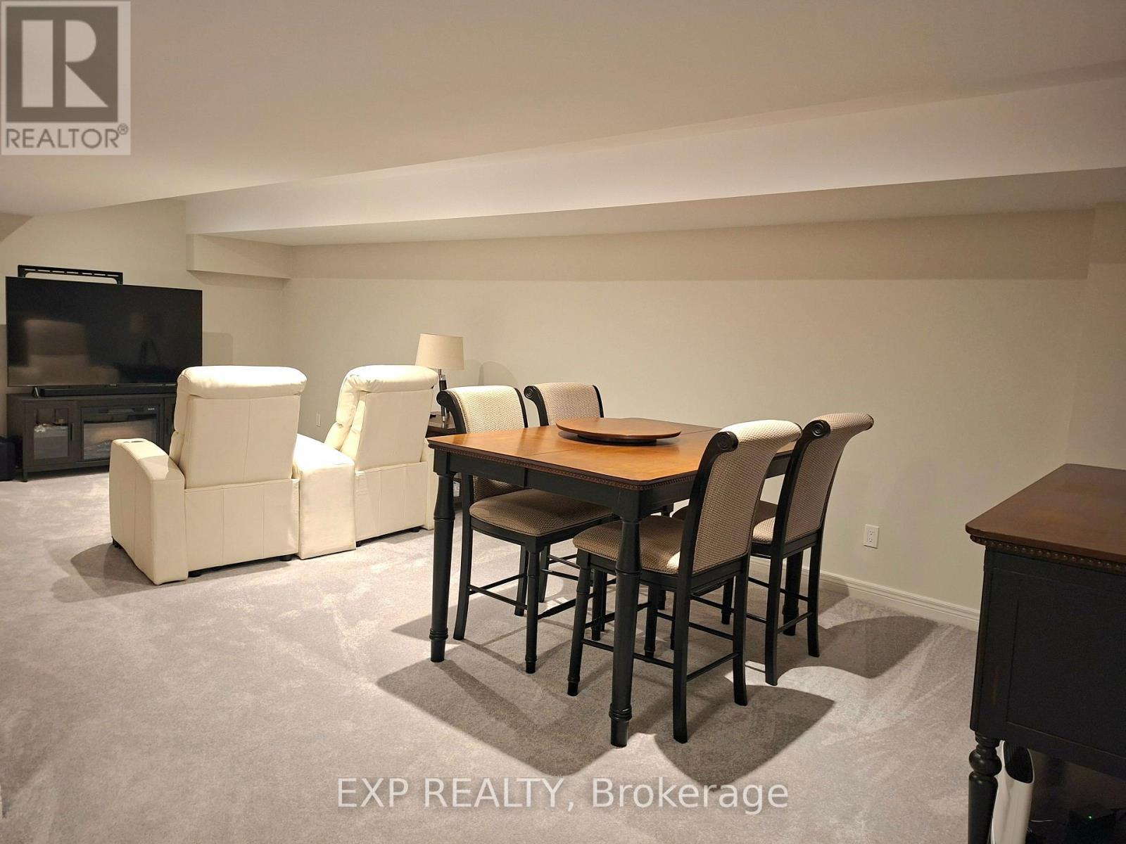 5 Mcclay Avenue, Grimsby, ON - Indoor