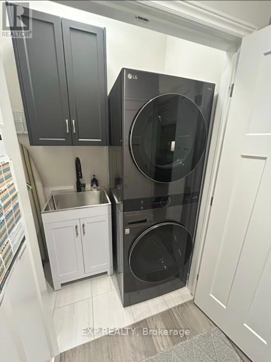 5 Mcclay Avenue, Grimsby, ON - Indoor Photo Showing Laundry Room