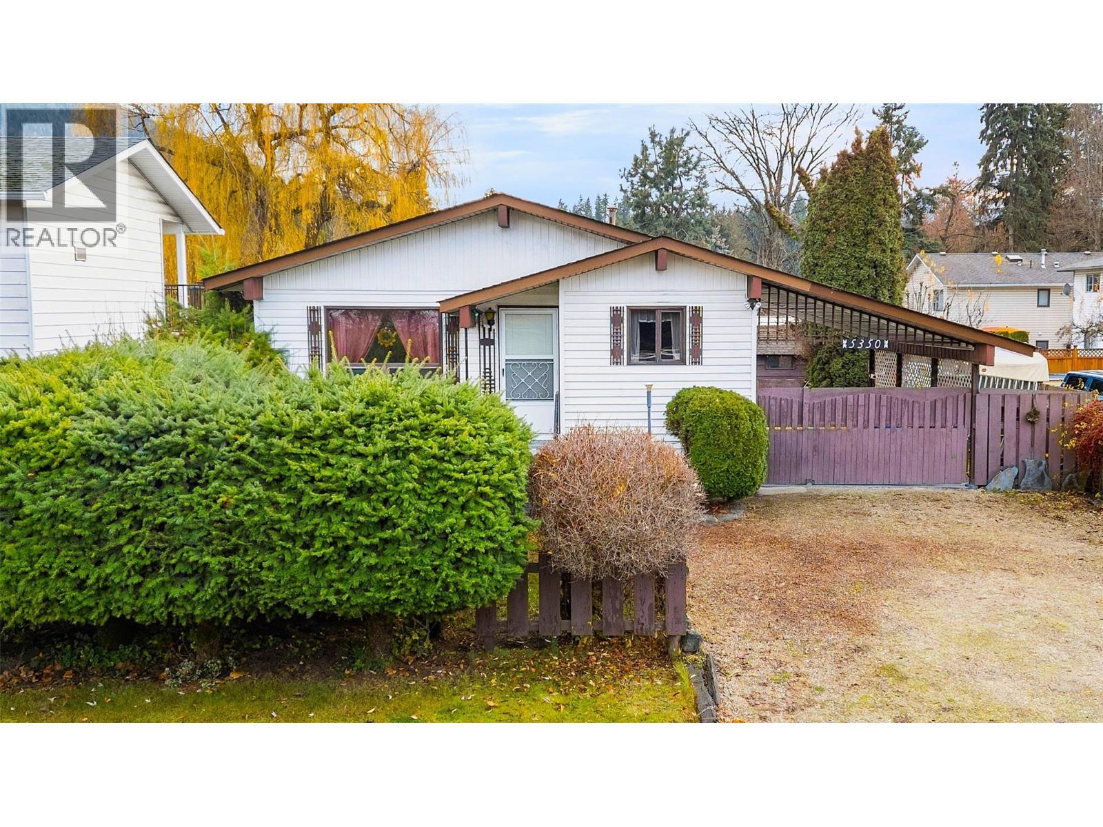 5350 73 Avenue Ne, Canoe, BC - Outdoor