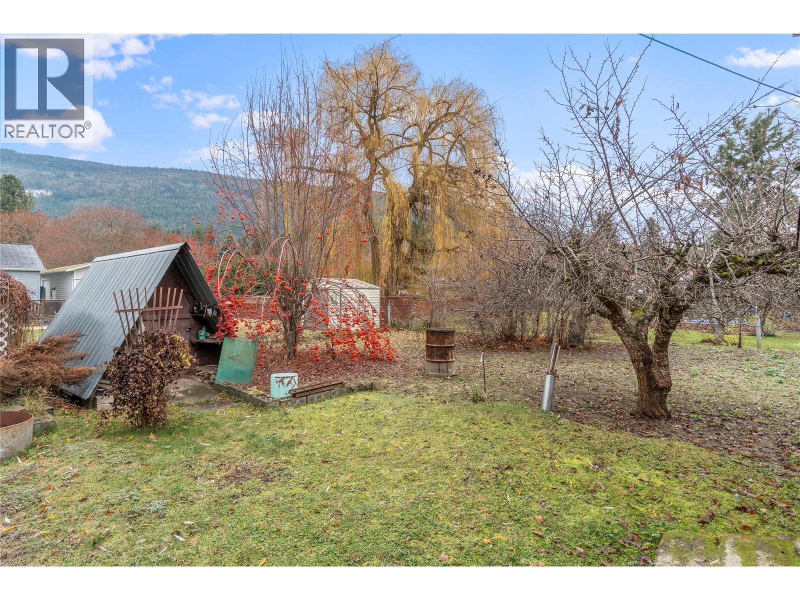 5350 73 Avenue Ne, Canoe, BC - Outdoor With View