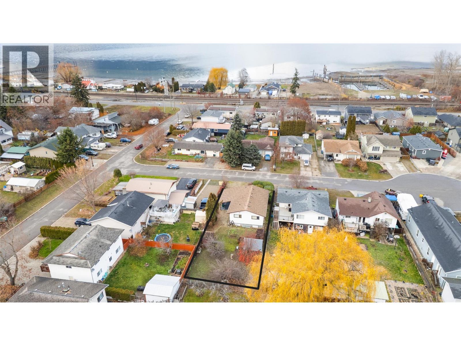 5350 73 Avenue Ne, Canoe, BC - Outdoor With View