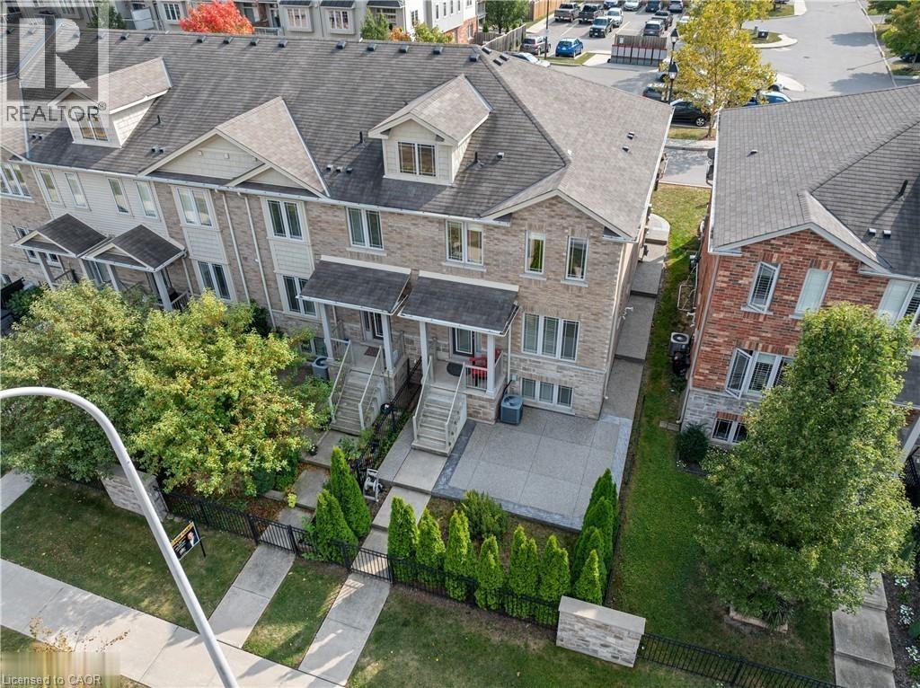 Aerial perspective of suburban area - 6 Chestnut Drive Unit# 16, Grimsby, ON - Outdoor