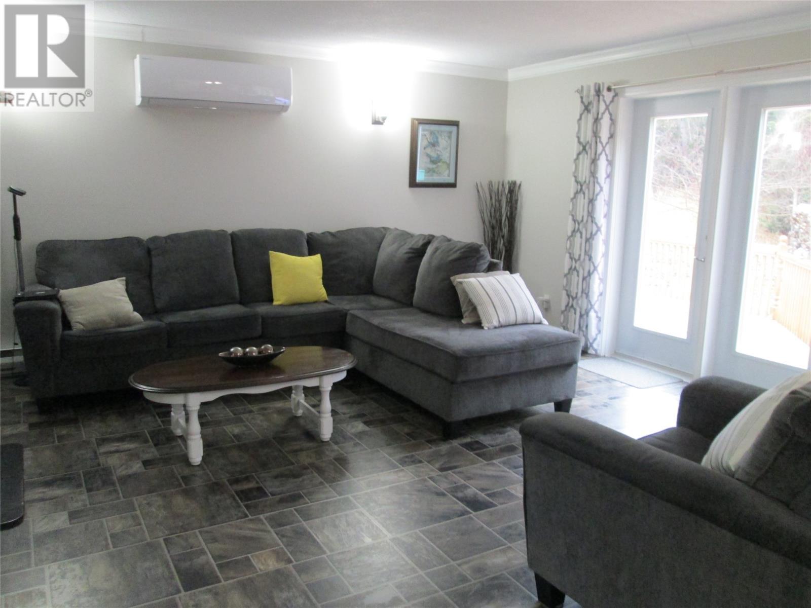 19 Voyce Cove Road, St.Albans, NL - Indoor Photo Showing Living Room