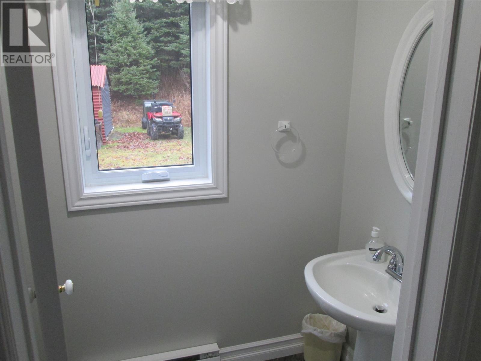 19 Voyce Cove Road, St.Albans, NL - Indoor Photo Showing Bathroom