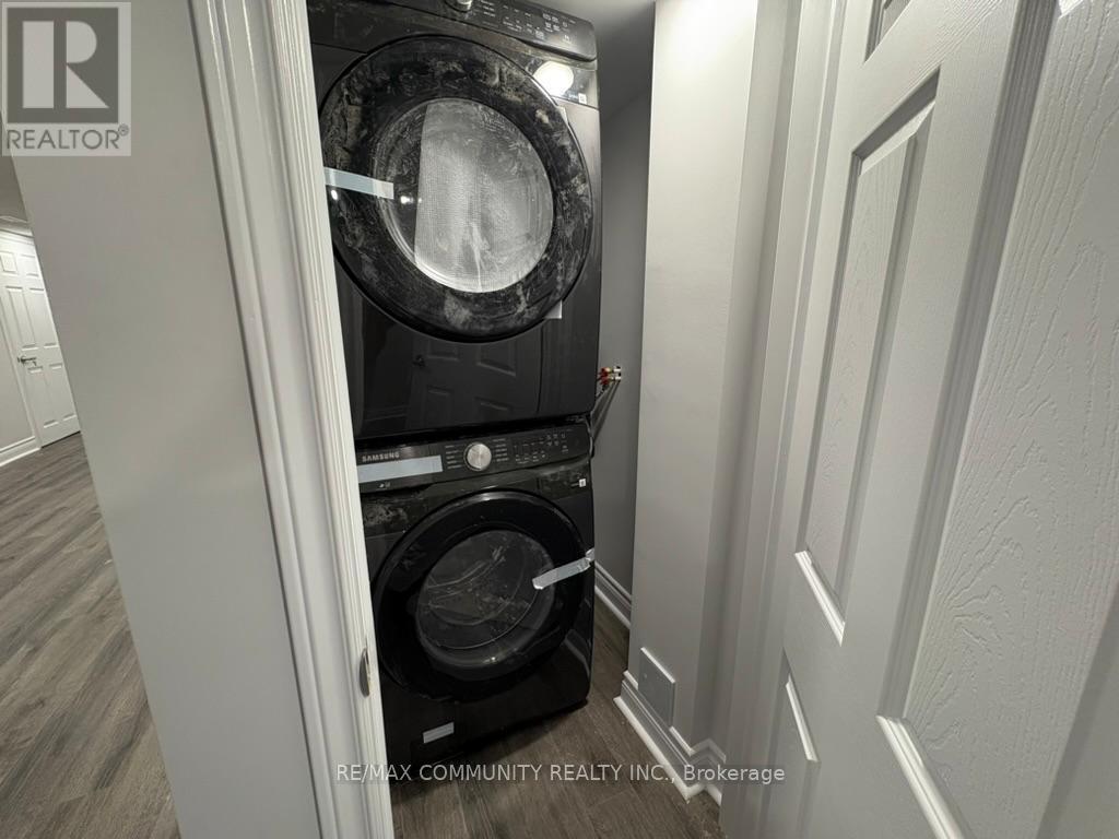 25 Freer Crescent, Ajax, ON - Indoor Photo Showing Laundry Room