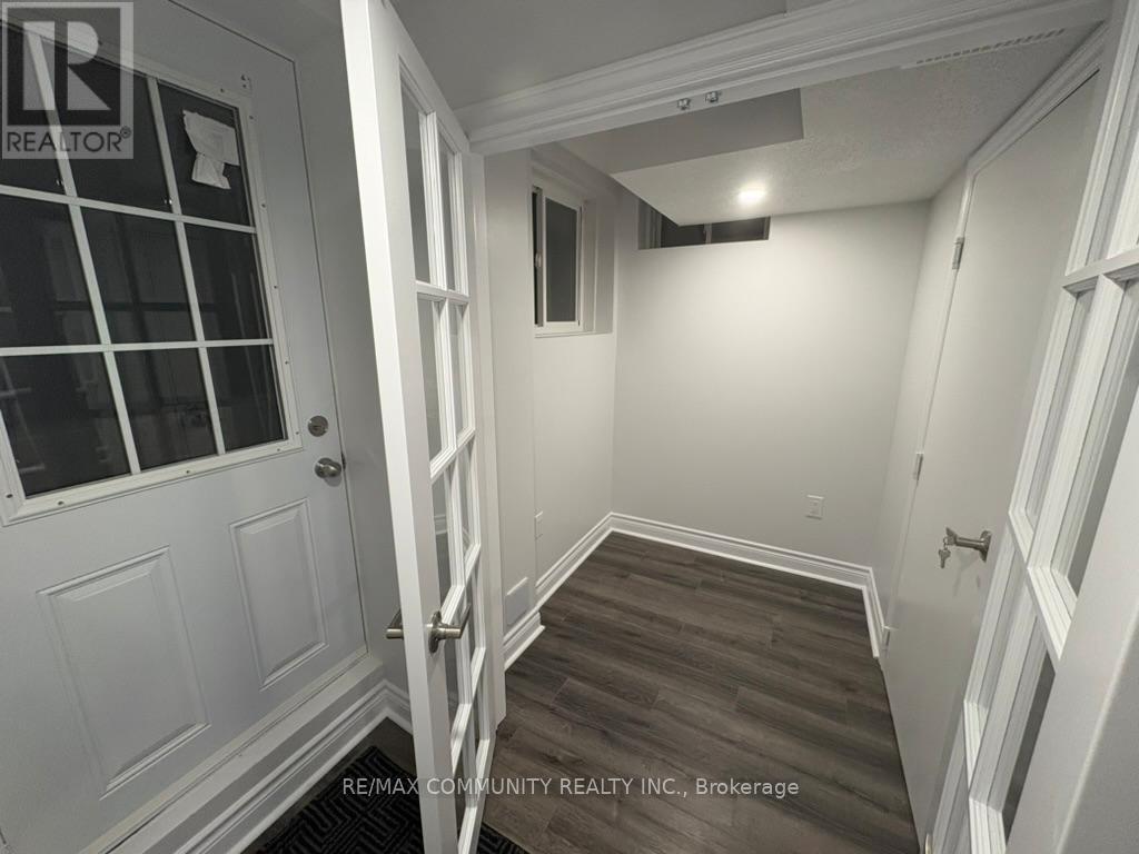 25 Freer Crescent, Ajax, ON - Indoor Photo Showing Other Room