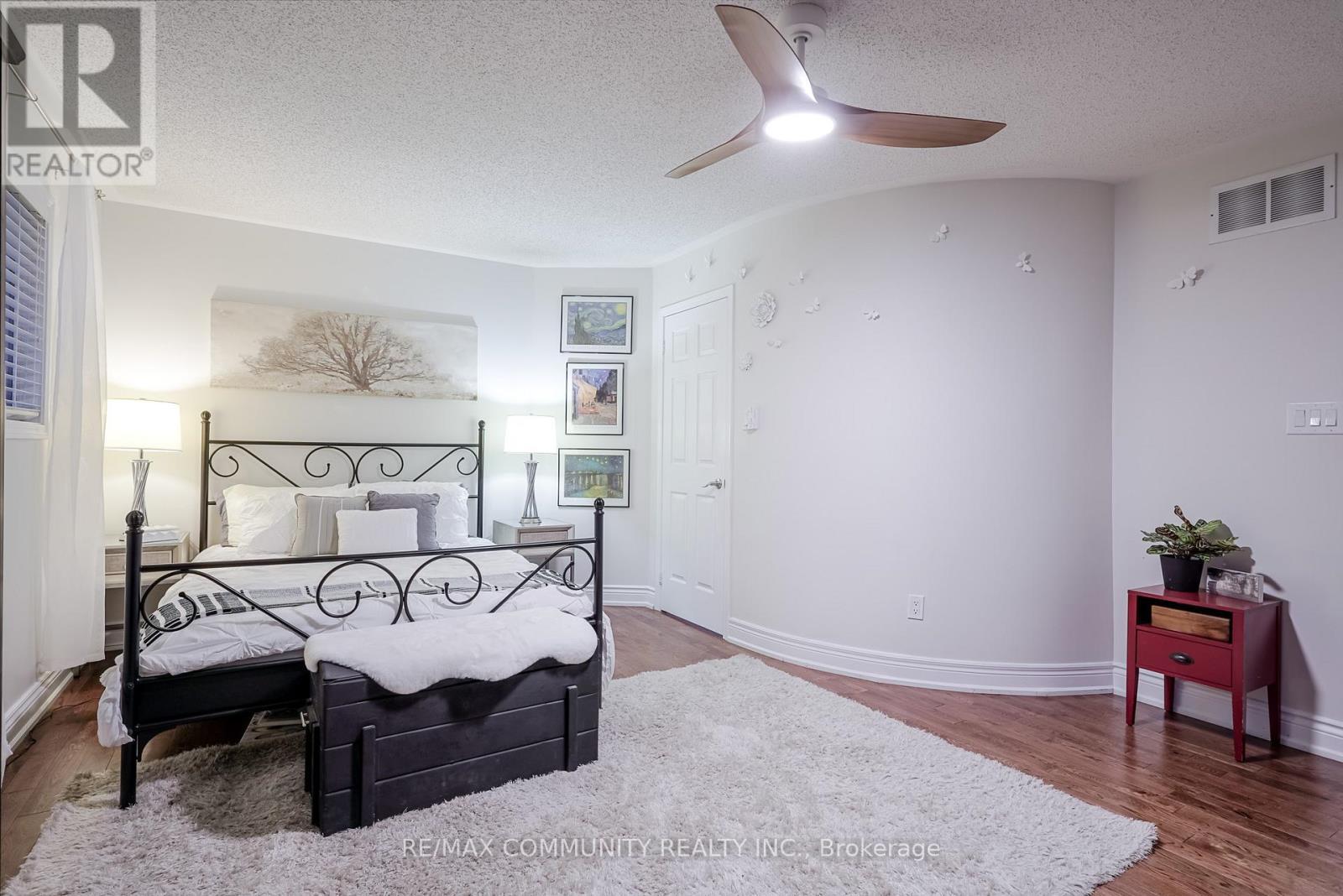 4 Edgerton Drive N, Clarington, ON - Indoor Photo Showing Other Room