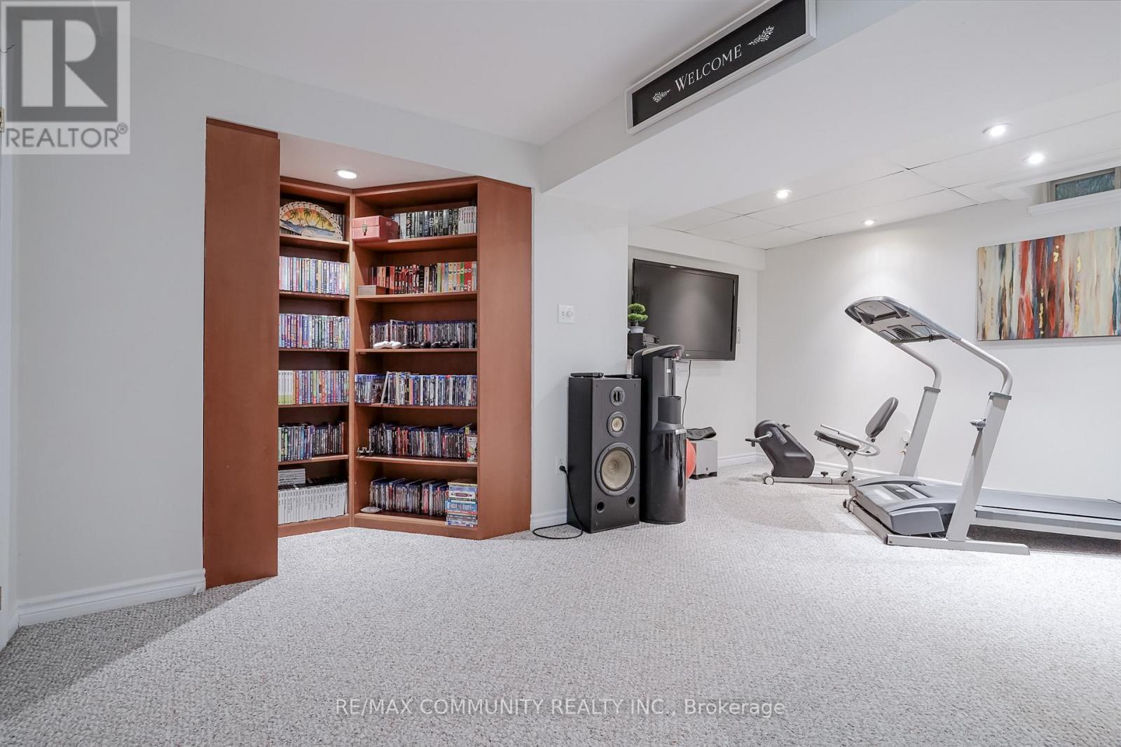 4 Edgerton Drive N, Clarington, ON - Indoor Photo Showing Gym Room