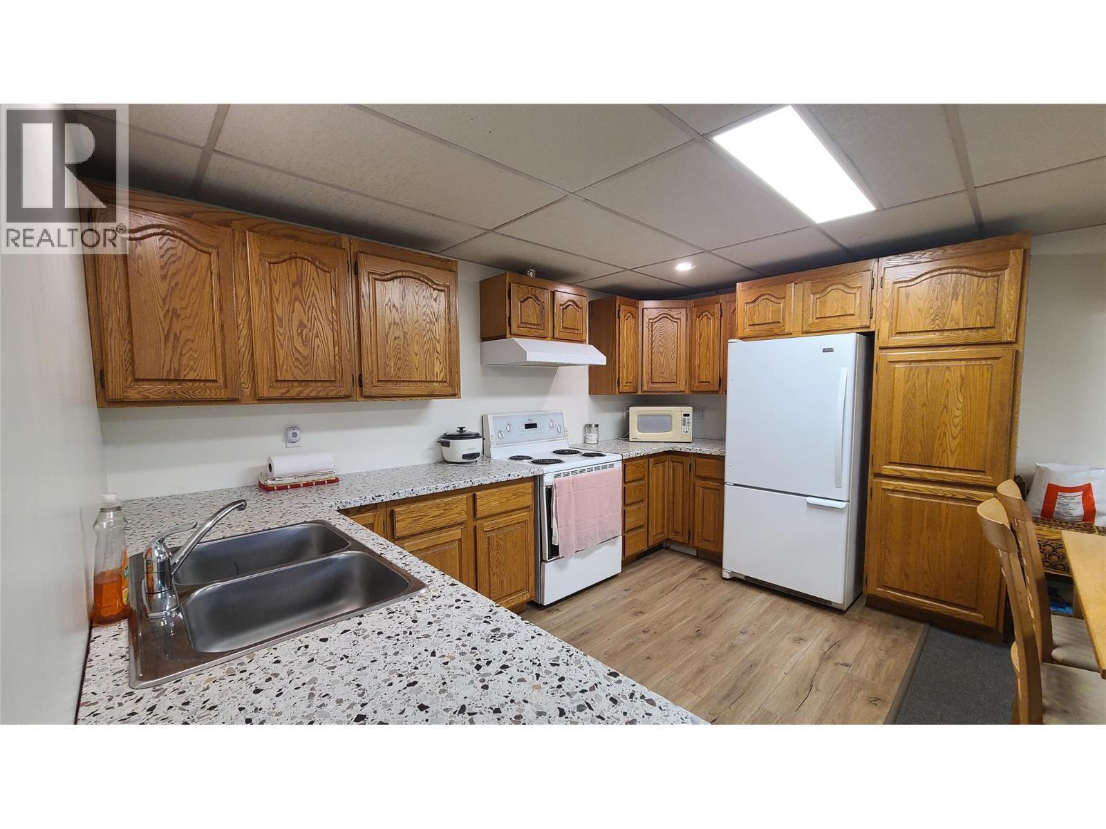 7361 Tucelnuit Drive, Oliver, BC