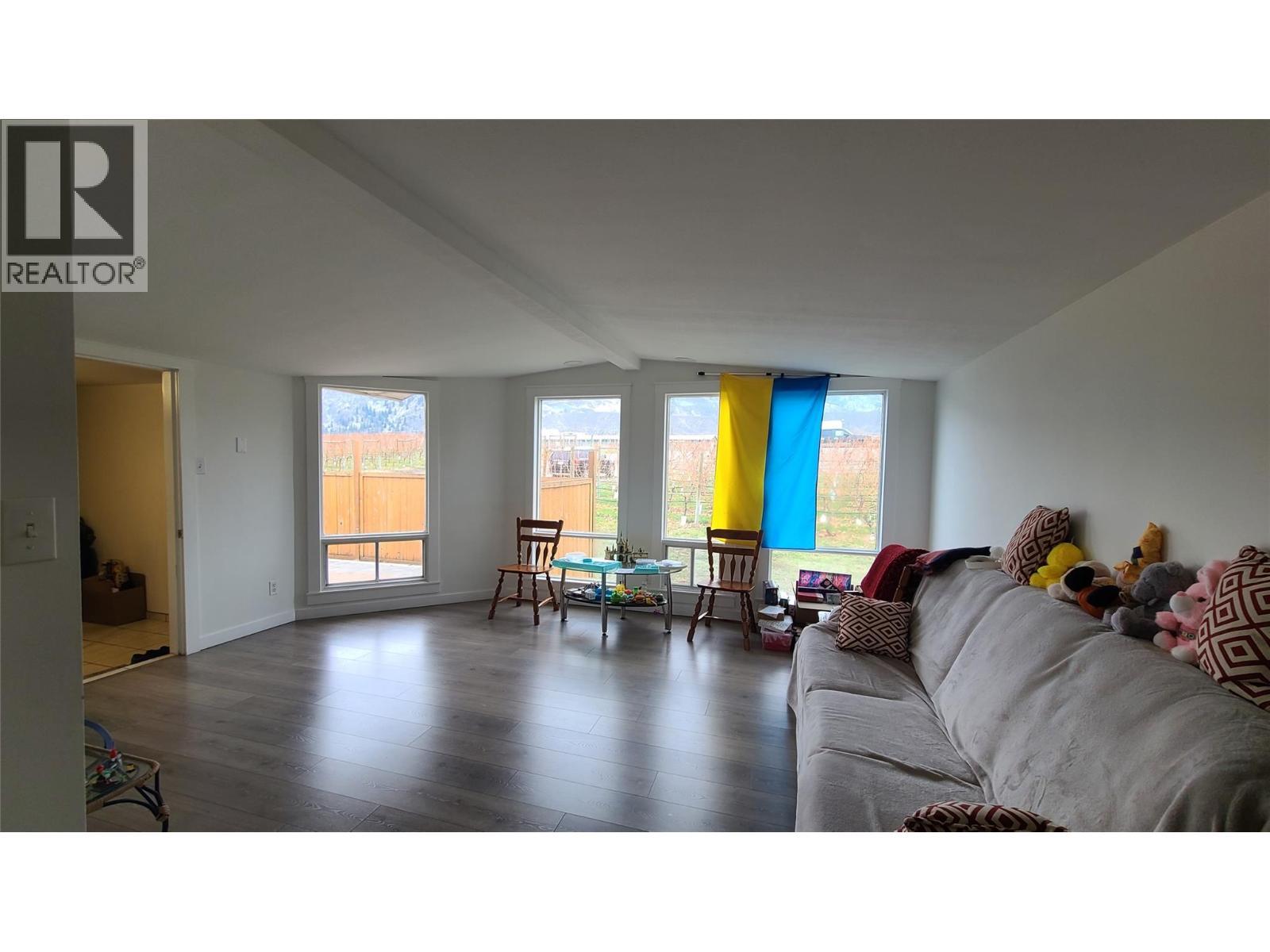 7361 Tucelnuit Drive, Oliver, BC