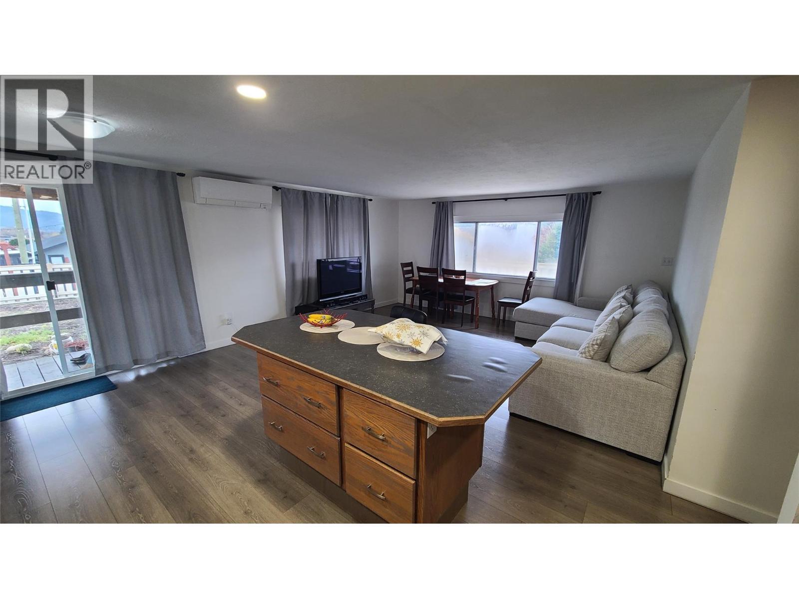 7361 Tucelnuit Drive, Oliver, BC