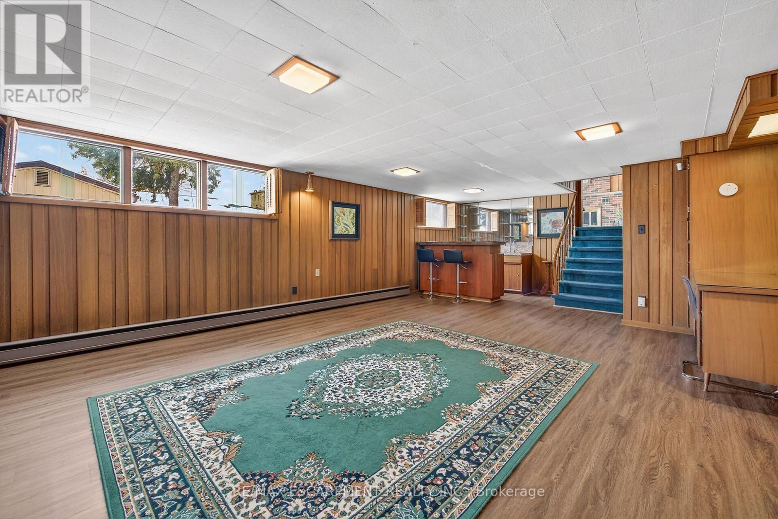 16 Southill Drive, Hamilton, ON - Indoor Photo Showing Other Room