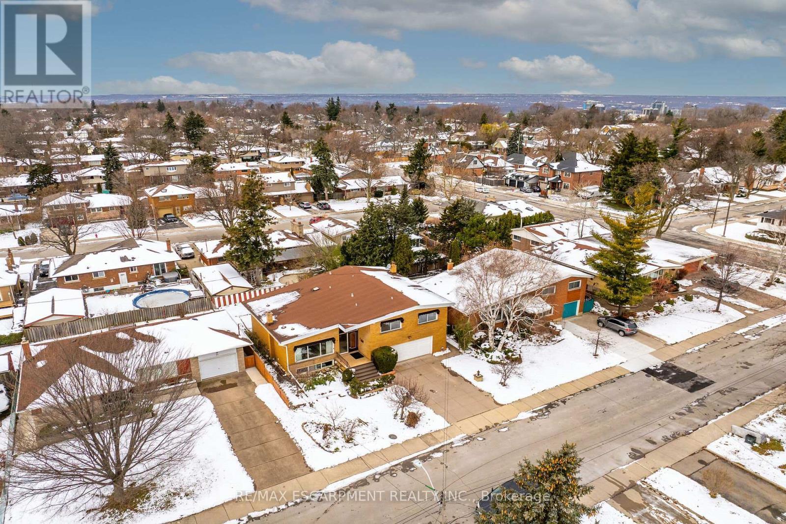 16 Southill Drive, Hamilton, ON - Outdoor With View