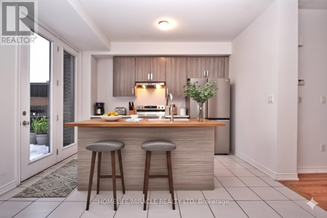 59 Sorbara Way, Whitby, ON - Indoor Photo Showing Kitchen