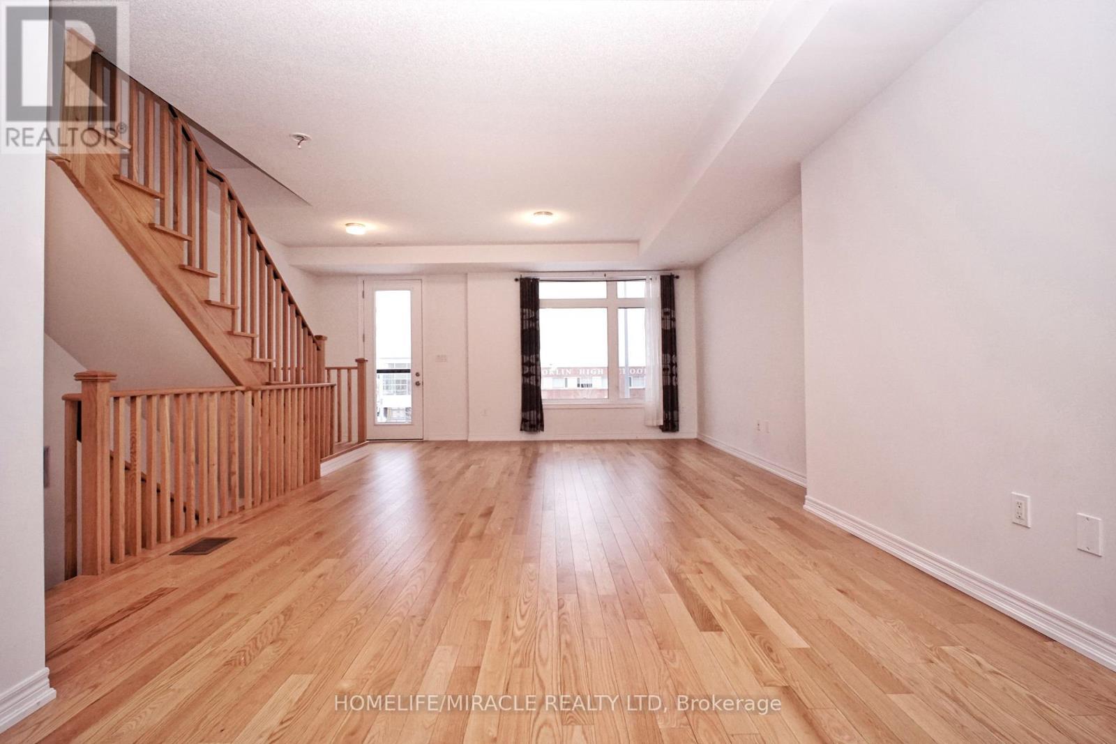59 Sorbara Way, Whitby, ON - Indoor Photo Showing Other Room