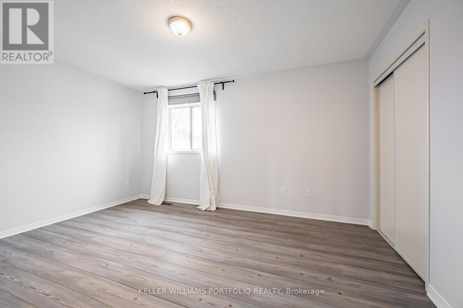 7160 Waldorf Way, Mississauga, ON - Indoor Photo Showing Other Room