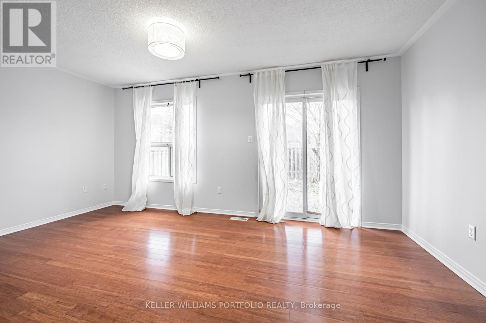 7160 Waldorf Way, Mississauga, ON - Indoor Photo Showing Other Room