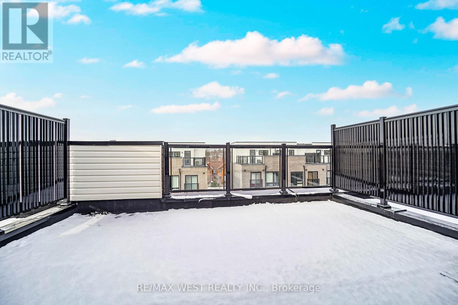 7 - 25 Priya Lane, Toronto, ON - Outdoor