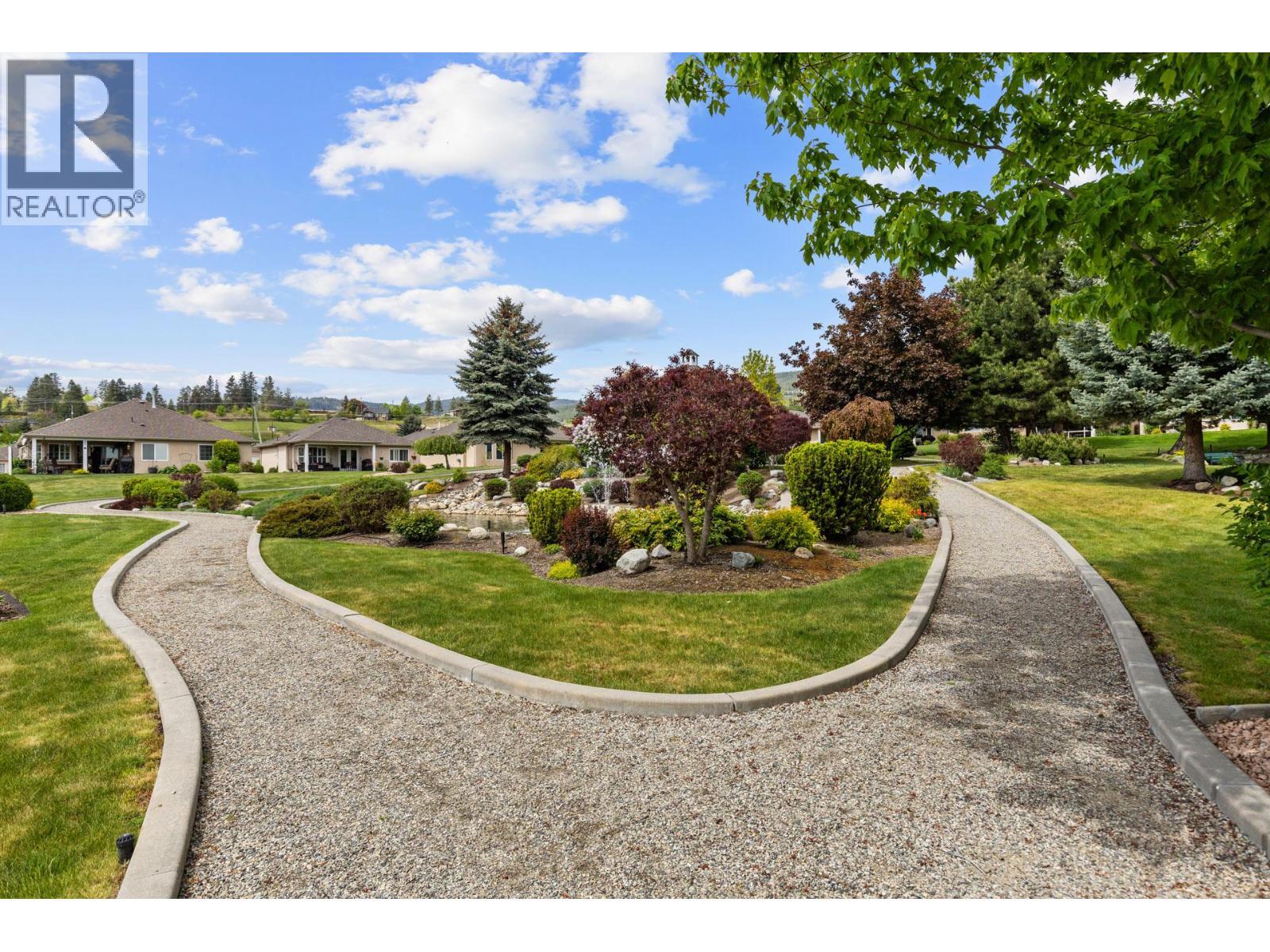 Leisure Village - Common Space & Gardens - 3360 Old Okanagan Highway Unit# 160, West Kelowna, BC - Outdoor