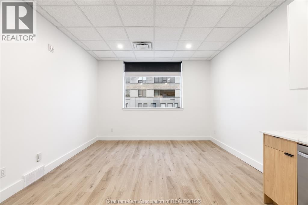 138 King Street West Unit# 207, Chatham, ON - Indoor Photo Showing Other Room