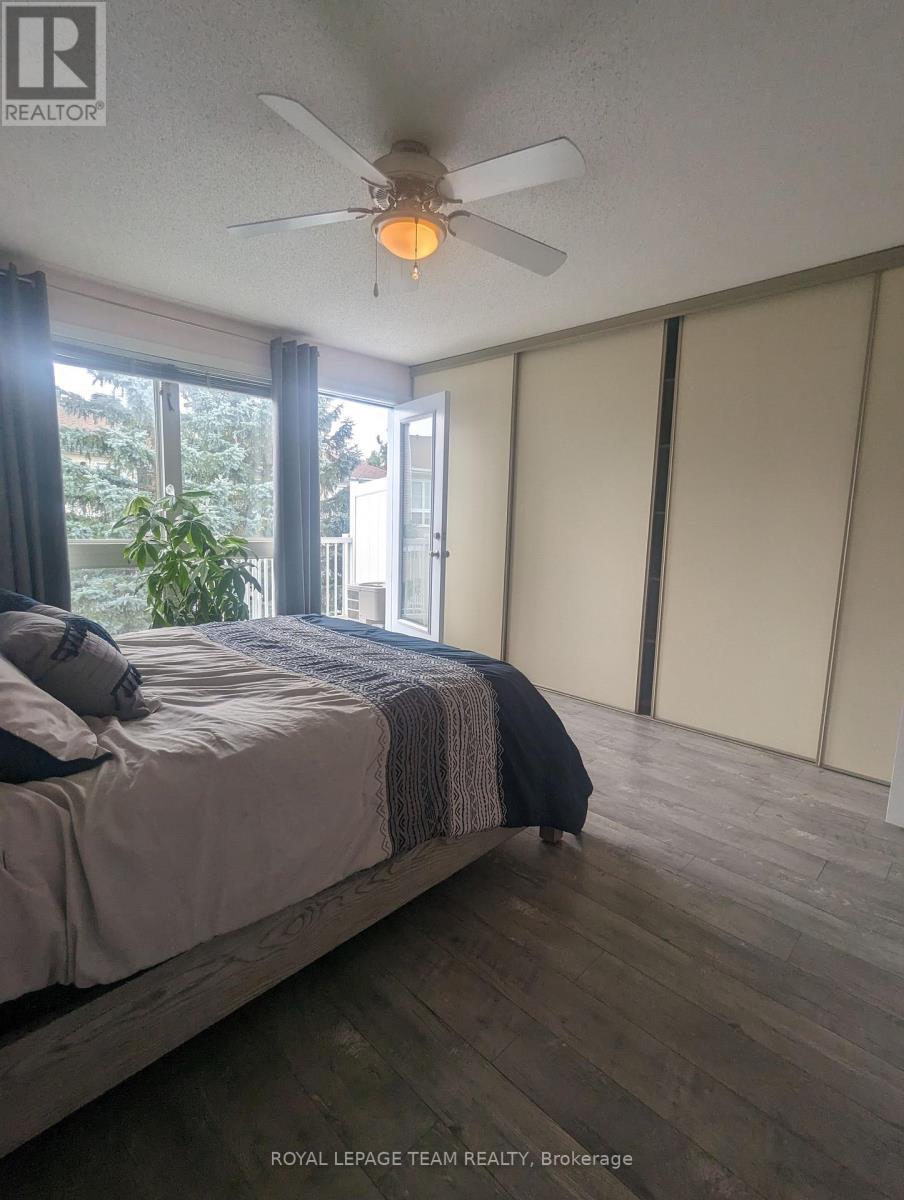 Primary Bed - 17B - 6010 Red Willow Drive, Ottawa, ON - Indoor Photo Showing Bedroom